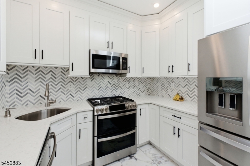 59 Morning Glory Road Warren, NJ 07059 - Photo 12 of 44 Gallery Image 12