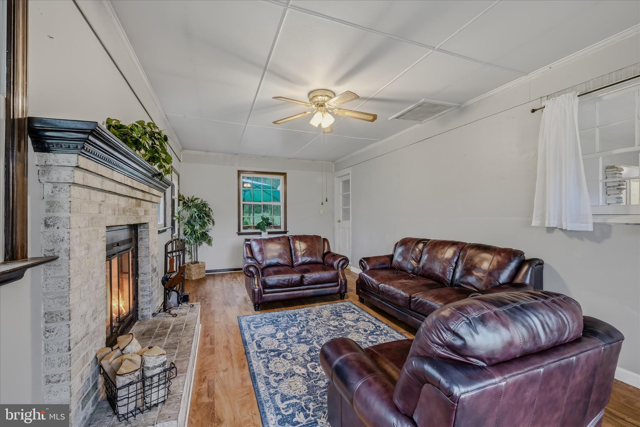 6717 Middle Road Middletown, VA 22645 - Photo 20 of 58 Family Room