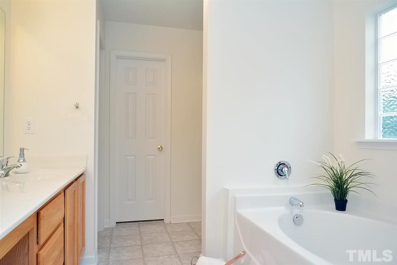 1601 Cricket Ridge Drive Raleigh, NC 27610 - Photo 12 of 25 Gallery Image 12