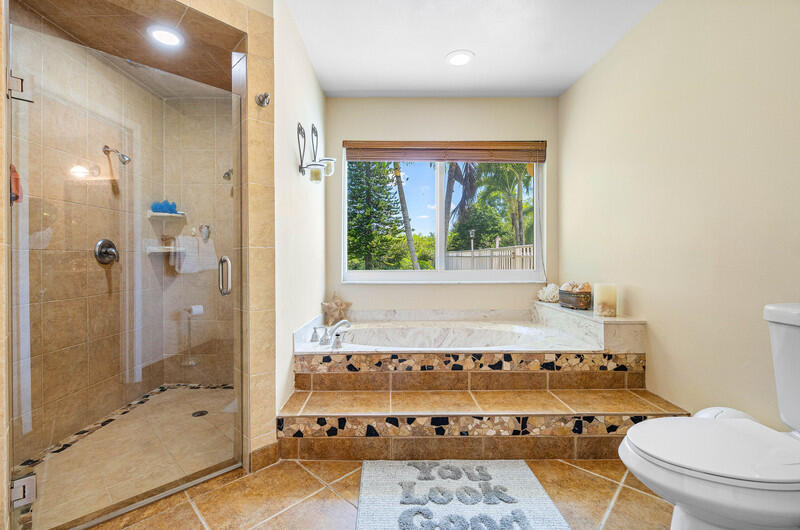 22299 Solitude Drive Boca Raton, FL 33428 - Photo 19 of 38 Primary Bathroom
