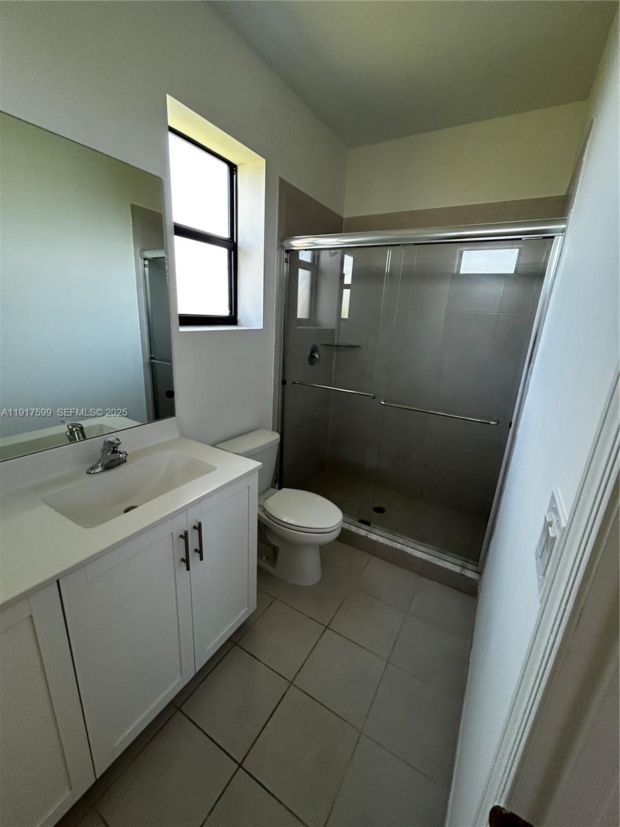 613 Northeast 208th Terrace, Unit 613 Miami, FL 33179 - Photo 12 of 21