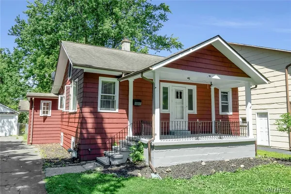 $249,900 | 87 Richfield Road, Amherst, NY 14221