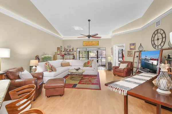 $2,500 | 6040 Southeast Martinique Drive, Stuart, FL 34997