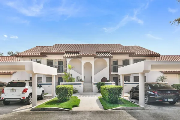 $2,500 | 6040 Southeast Martinique Drive, Stuart, FL 34997