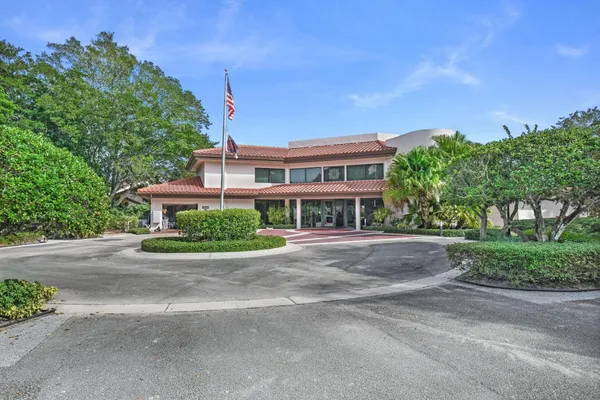 $2,500 | 6040 Southeast Martinique Drive, Stuart, FL 34997
