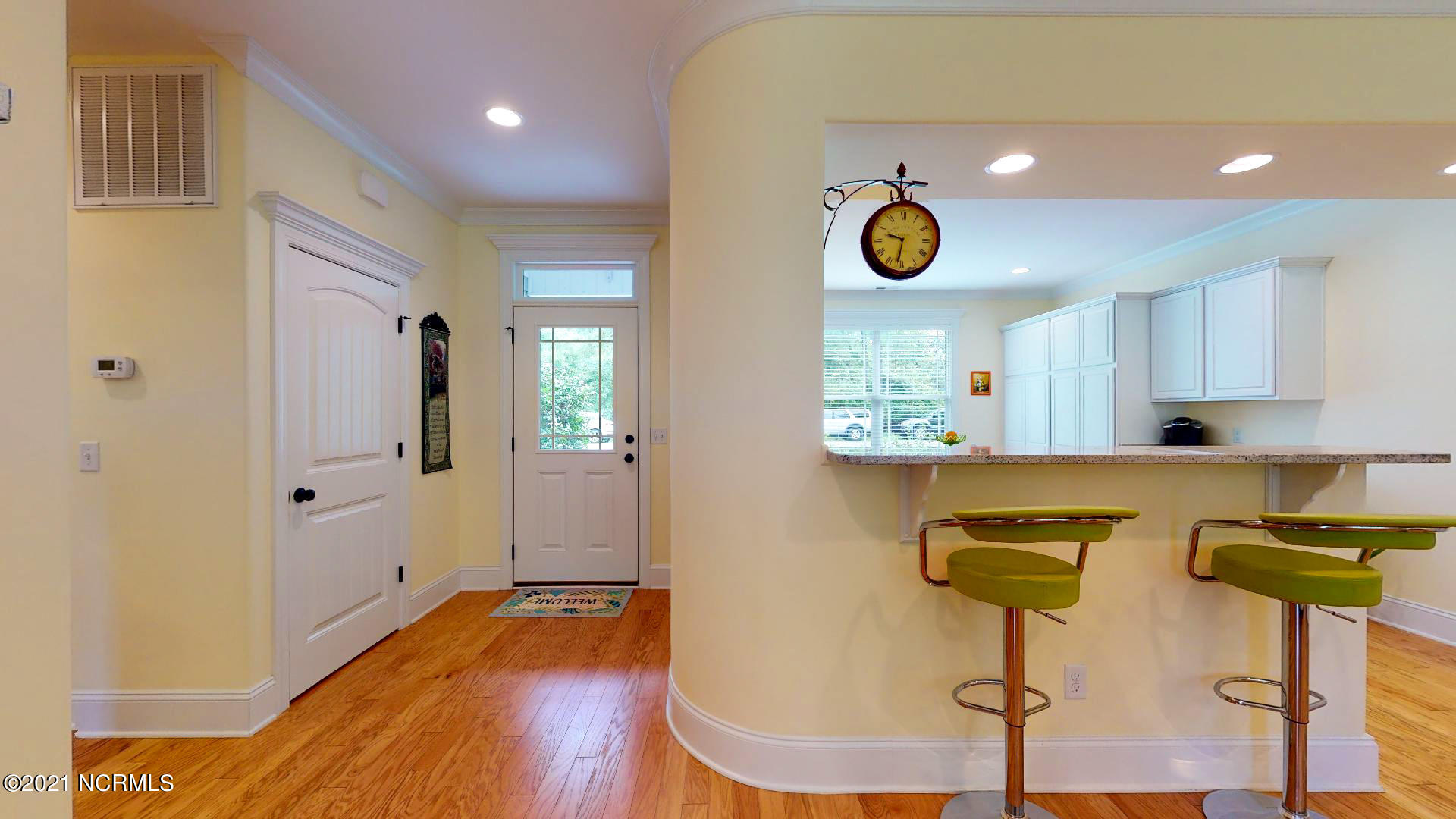 7034 Old Field Road Wilmington, NC 28411 - Photo 4 of 42 foyer