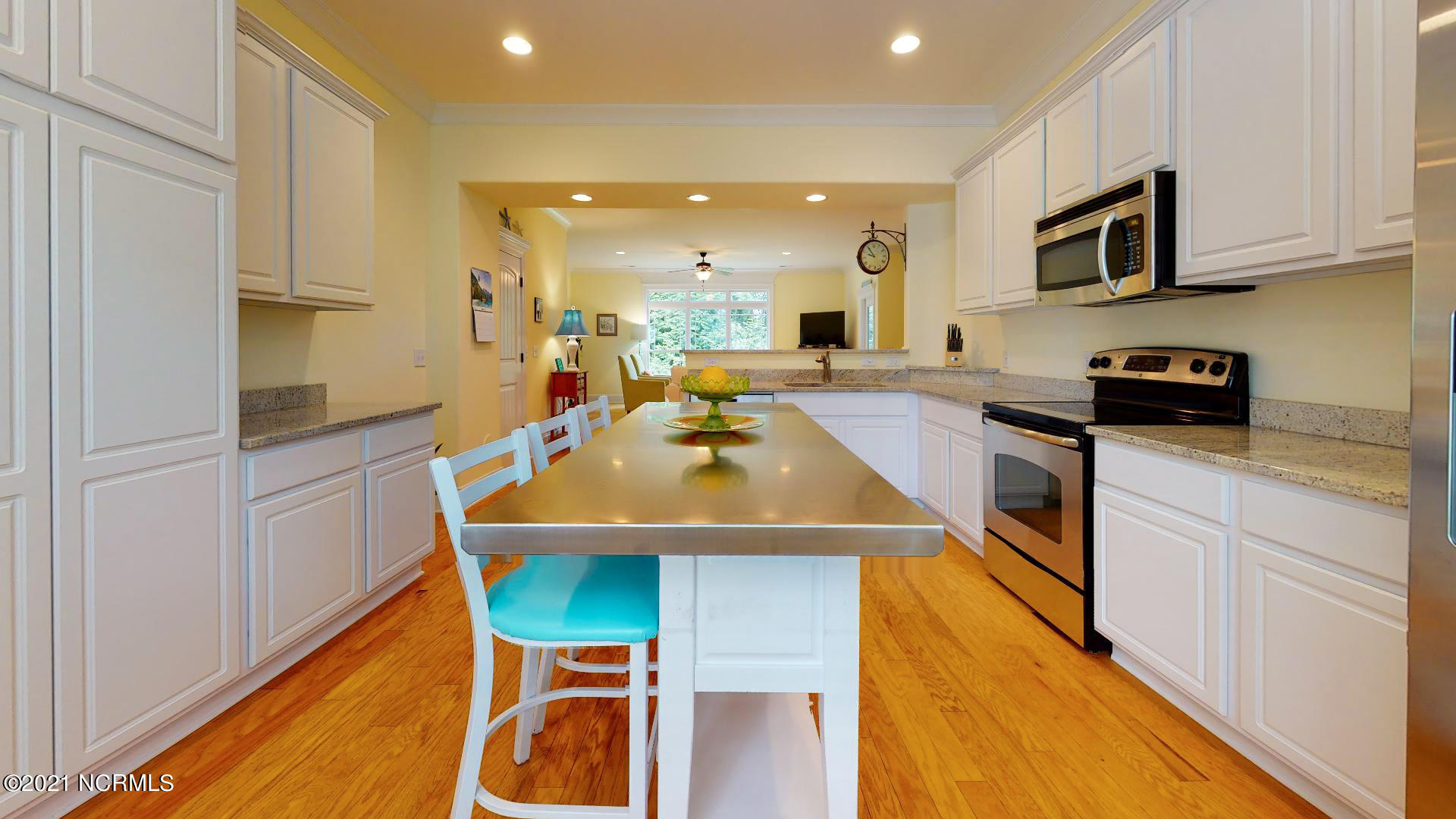 7034 Old Field Road Wilmington, NC 28411 - Photo 9 of 42 kitchen