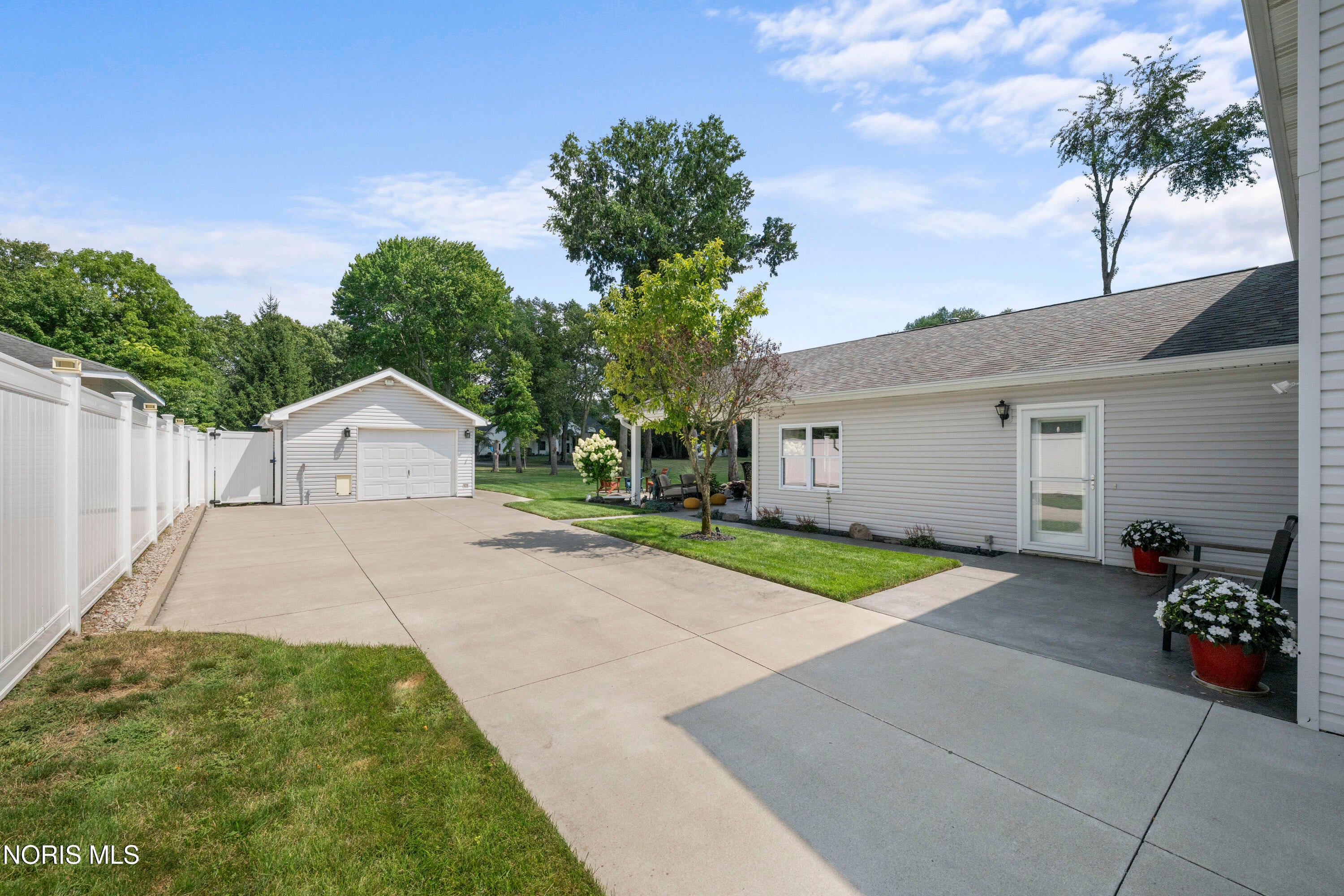 2004 King Road Toledo, OH 43615 - Photo 33 of 44 Gallery Image 33