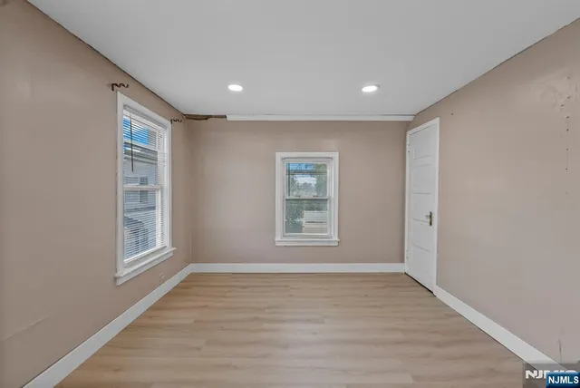 $499,999 | 193 Fort Lee Road, Teaneck, NJ 07666