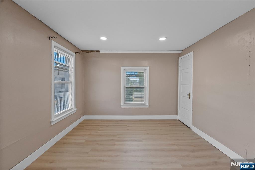 193 Fort Lee Road Teaneck, NJ 07666 - Photo 12 of 24