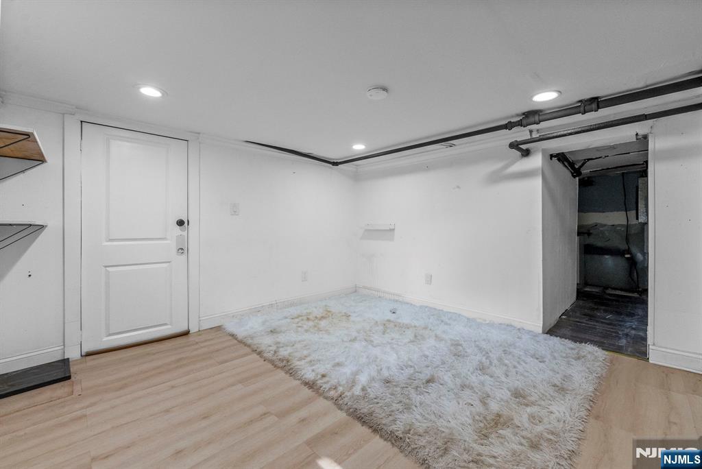 193 Fort Lee Road Teaneck, NJ 07666 - Photo 20 of 24