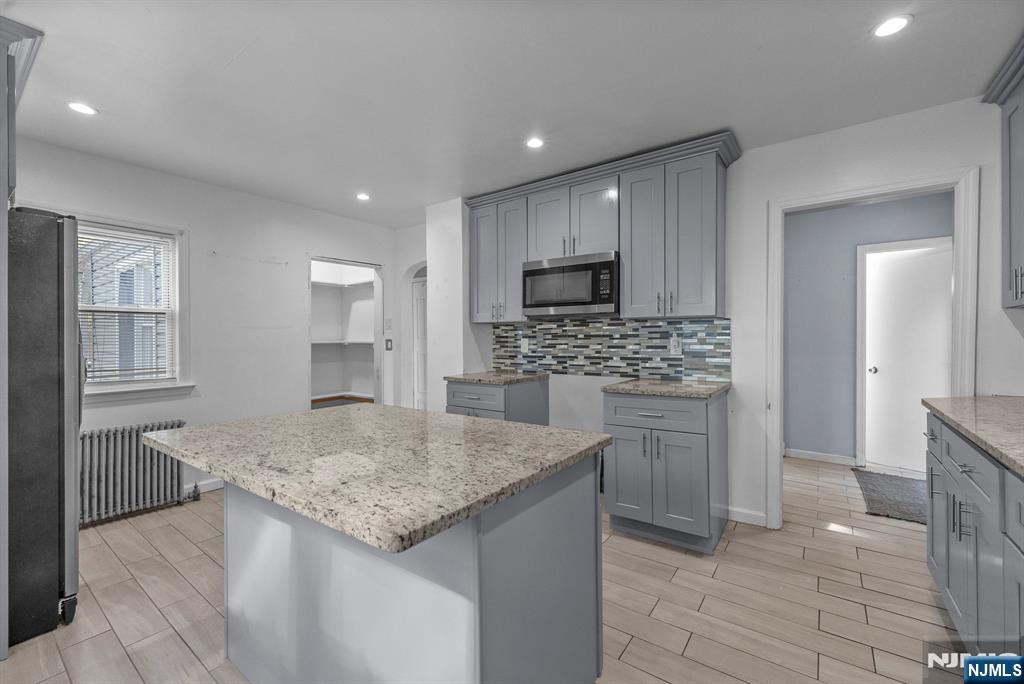 193 Fort Lee Road Teaneck, NJ 07666 - Photo 9 of 24