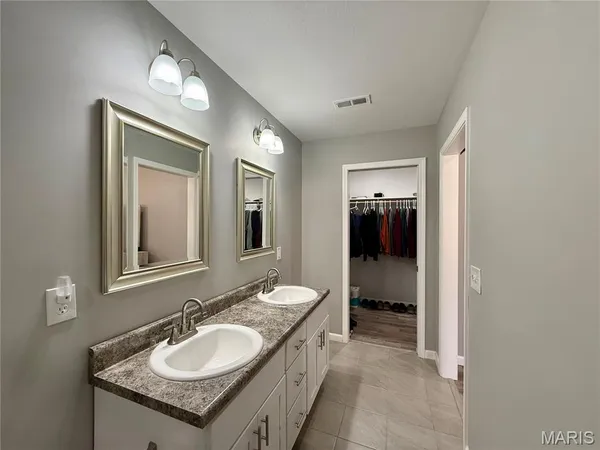 $229,900 | 329 Apple Park Way, Poplar Bluff, MO 63901