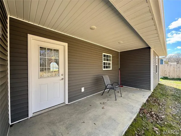$229,900 | 329 Apple Park Way, Poplar Bluff, MO 63901