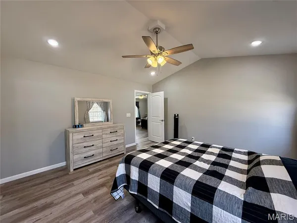 $229,900 | 329 Apple Park Way, Poplar Bluff, MO 63901