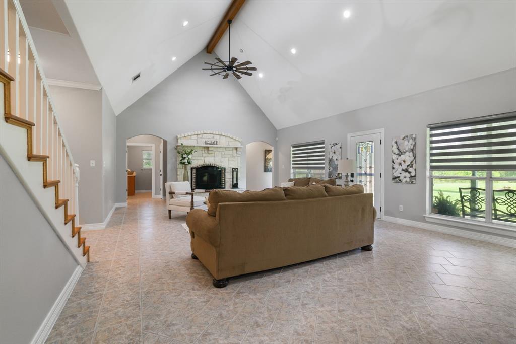 303 Celtic Road Howe, TX 75459 - Photo 8 of 36