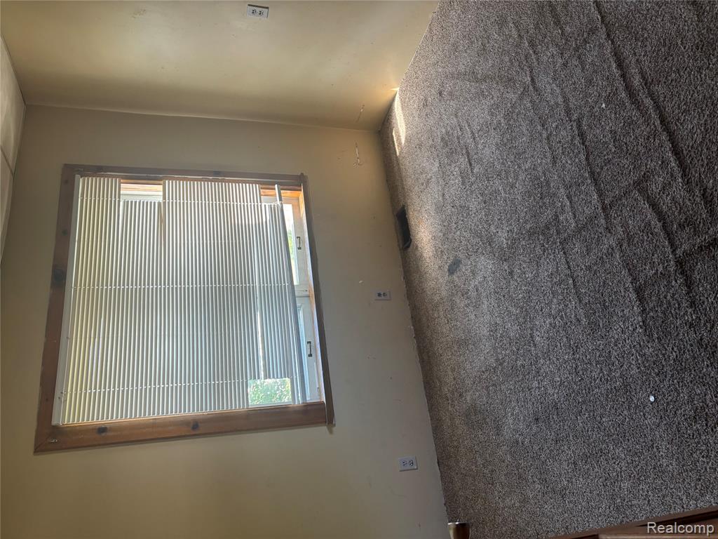 1122 Simcoe Avenue Flint, MI 48507 - Photo 13 of 21