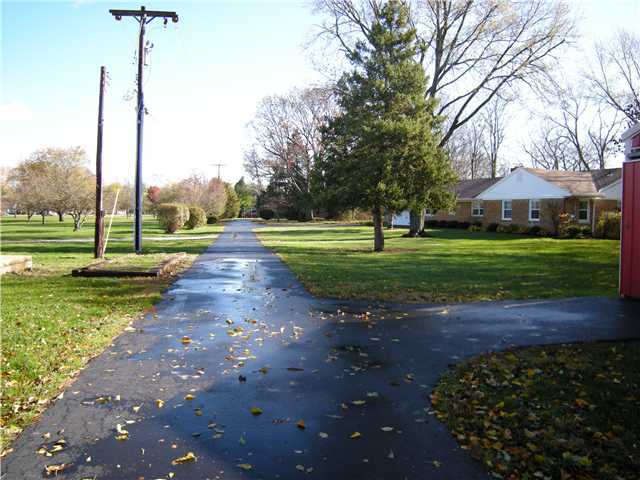3815 Old Columbus Road Springfield, OH 45503 - Photo 3 of 25