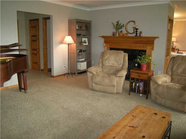 3815 Old Columbus Road Springfield, OH 45503 - Photo 8 of 25