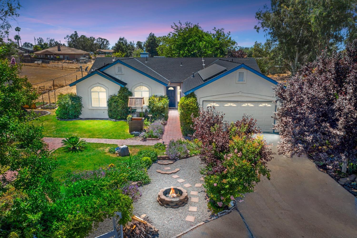 14644 Huntington Road Madera, CA 93636 - Photo 1 of 45 Gallery Image 1