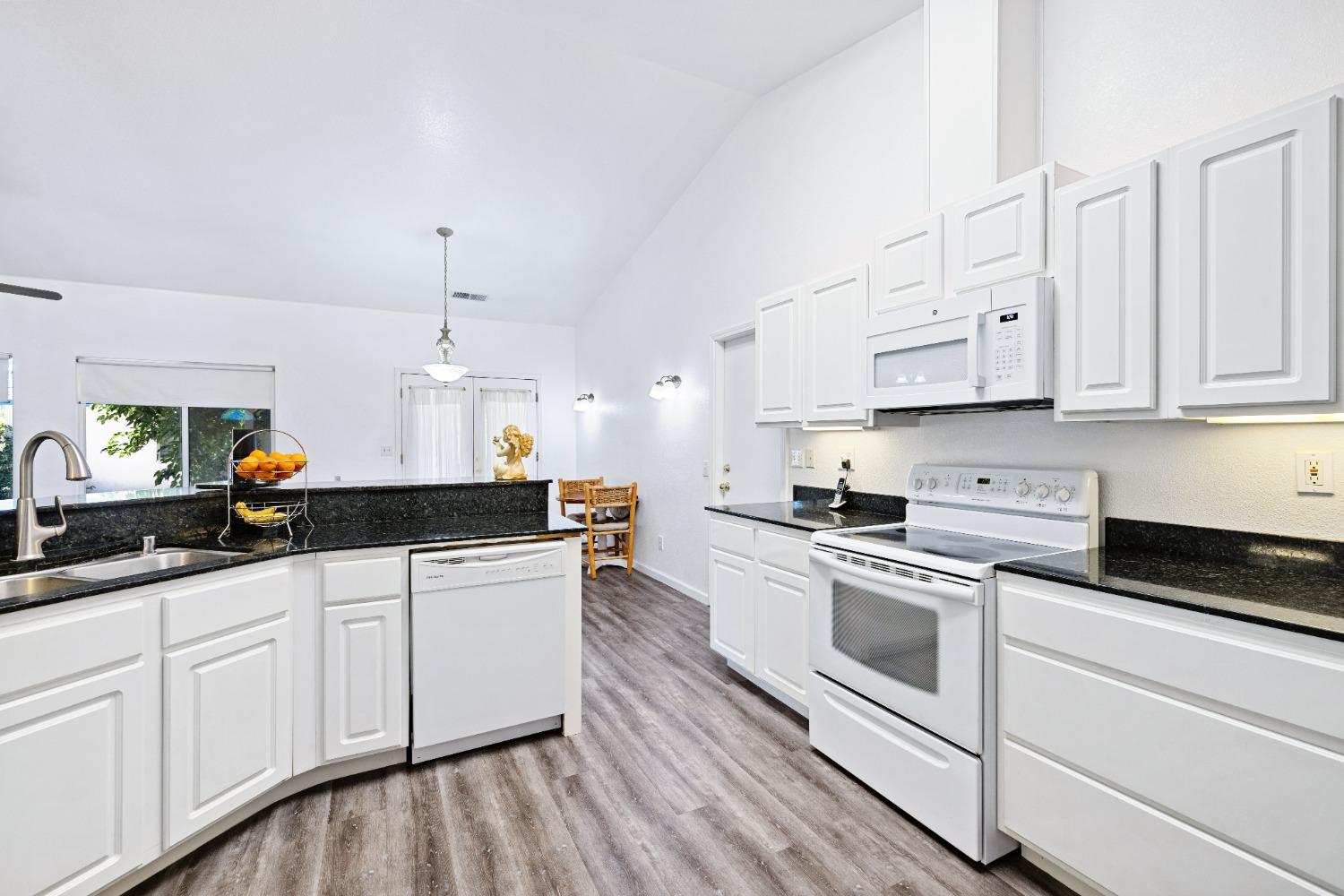 14644 Huntington Road Madera, CA 93636 - Photo 13 of 45 Gallery Image 13