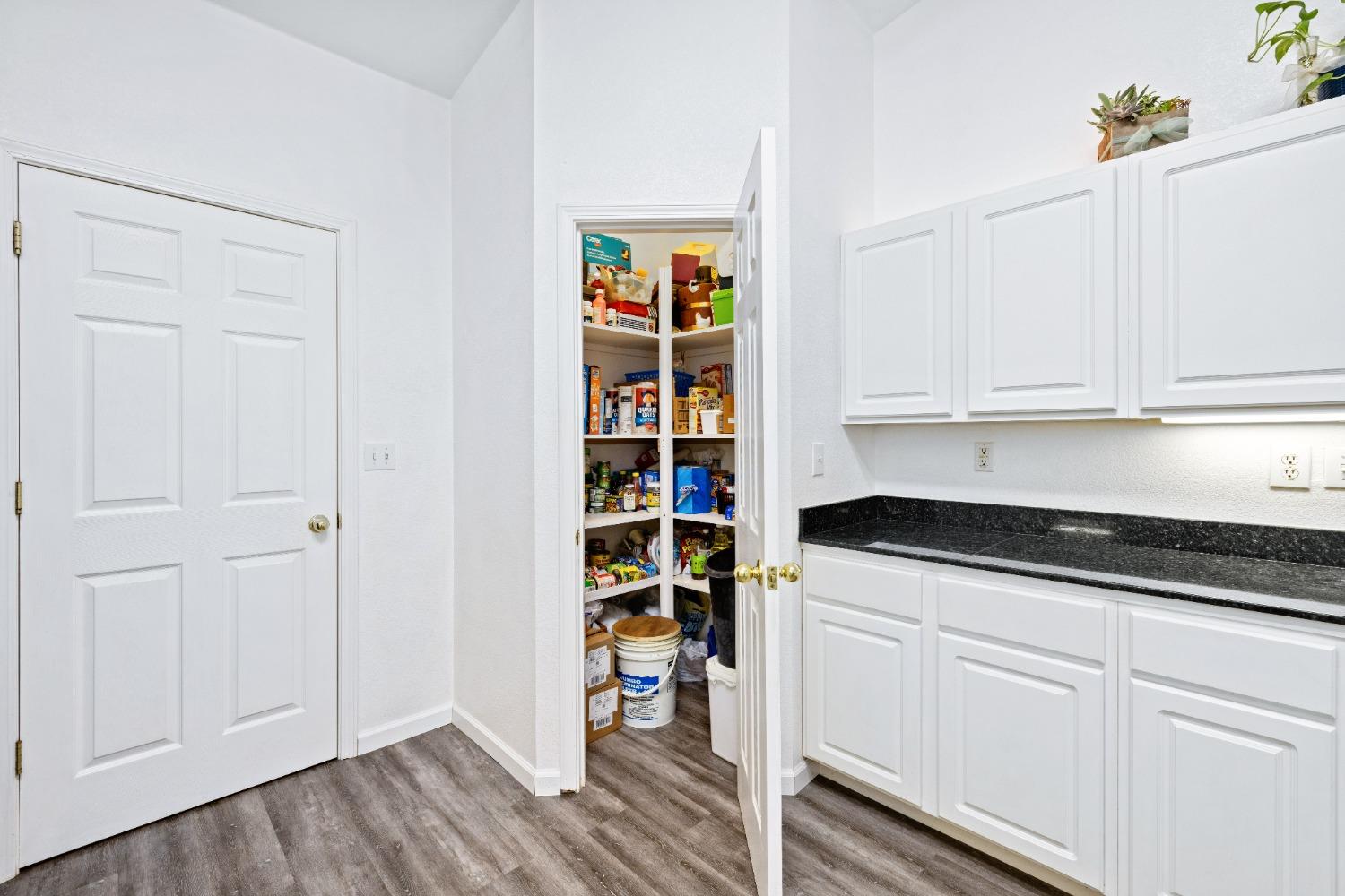 14644 Huntington Road Madera, CA 93636 - Photo 15 of 45 Gallery Image 15