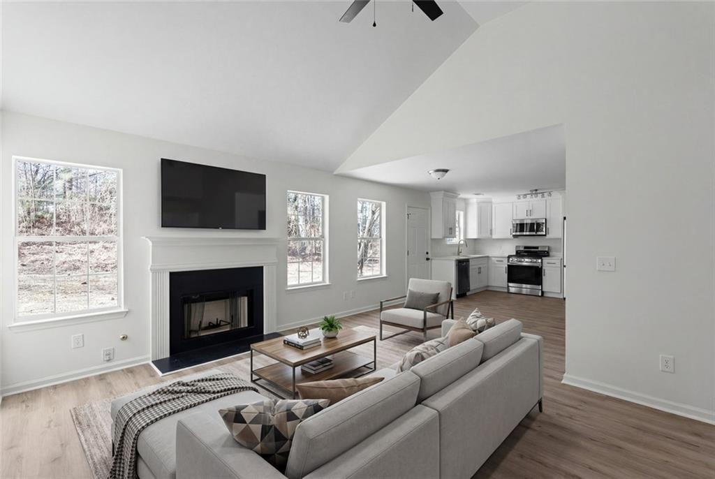 2203 Hidden Creek Drive Decatur, GA 30035 - Photo 5 of 19