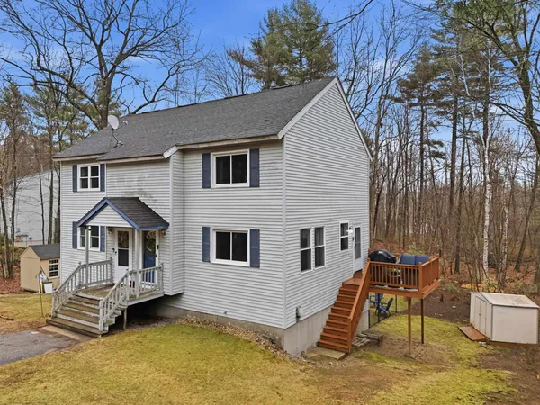 $380,000 | 8 Lincoln Drive, Unit B, Hooksett, NH 03106