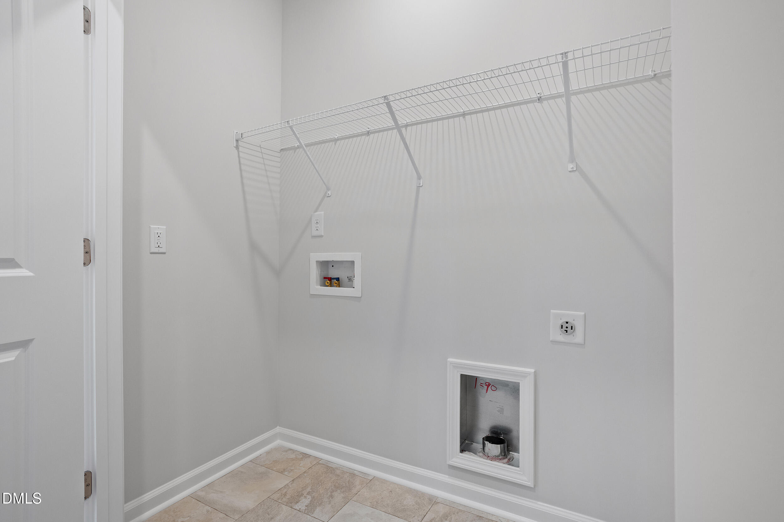 191 Powell Townes Way, Unit 319 Raleigh, NC 27603 - Photo 28 of 50 a view of a small space