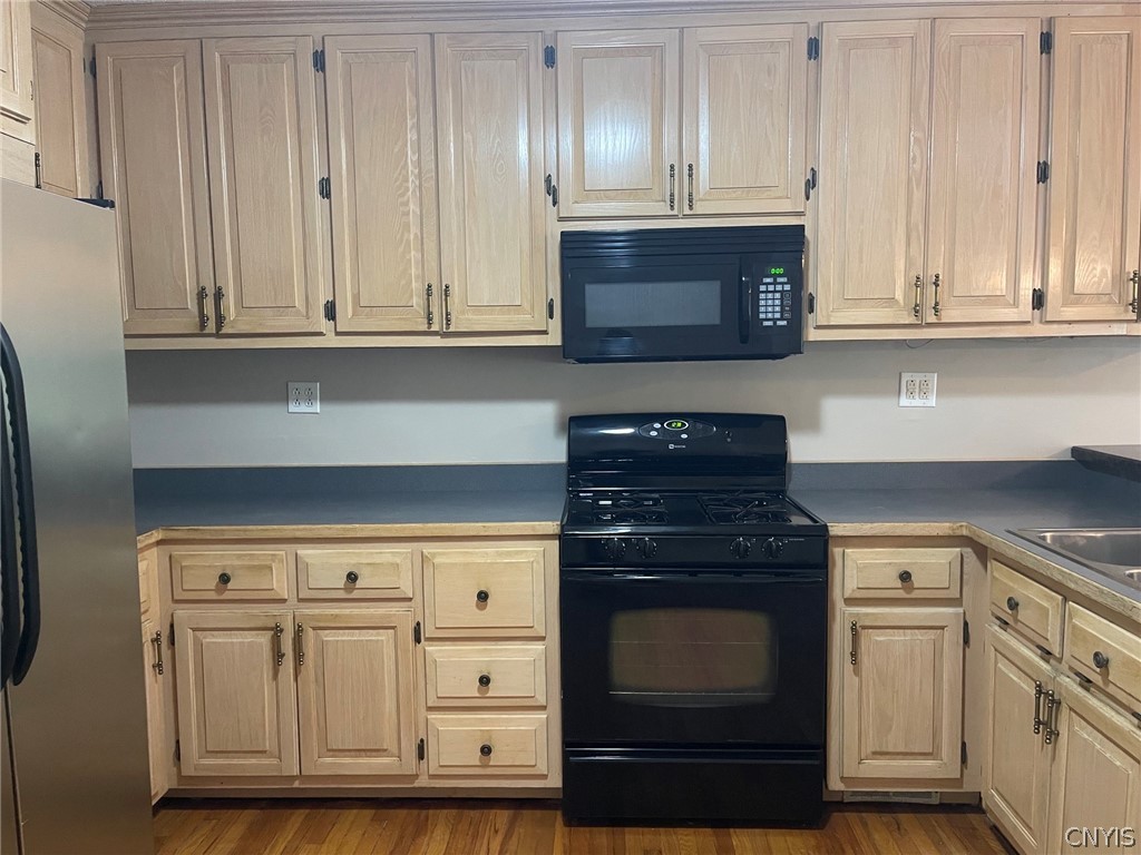 582 Elizabeth Street Oneida, NY 13421 - Photo 16 of 34 Gallery Image 16