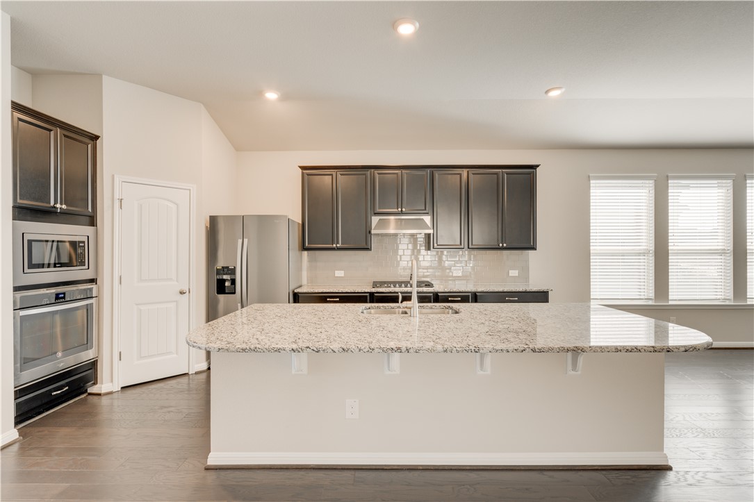 2504 Hat Bender Loop Round Rock, TX 78664 - Photo 8 of 31 Gallery Image 8