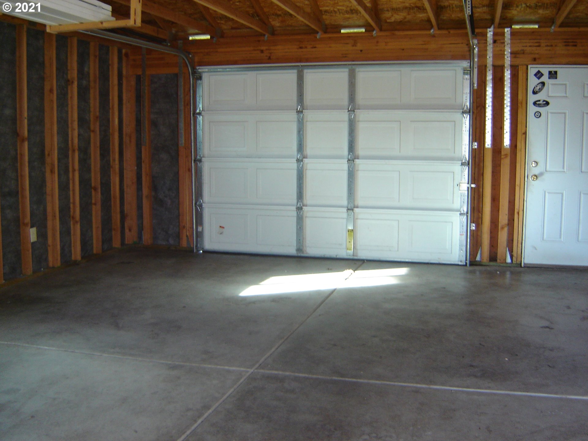 631 East 2nd Avenue Riddle, OR 97469 - Photo 16 of 18