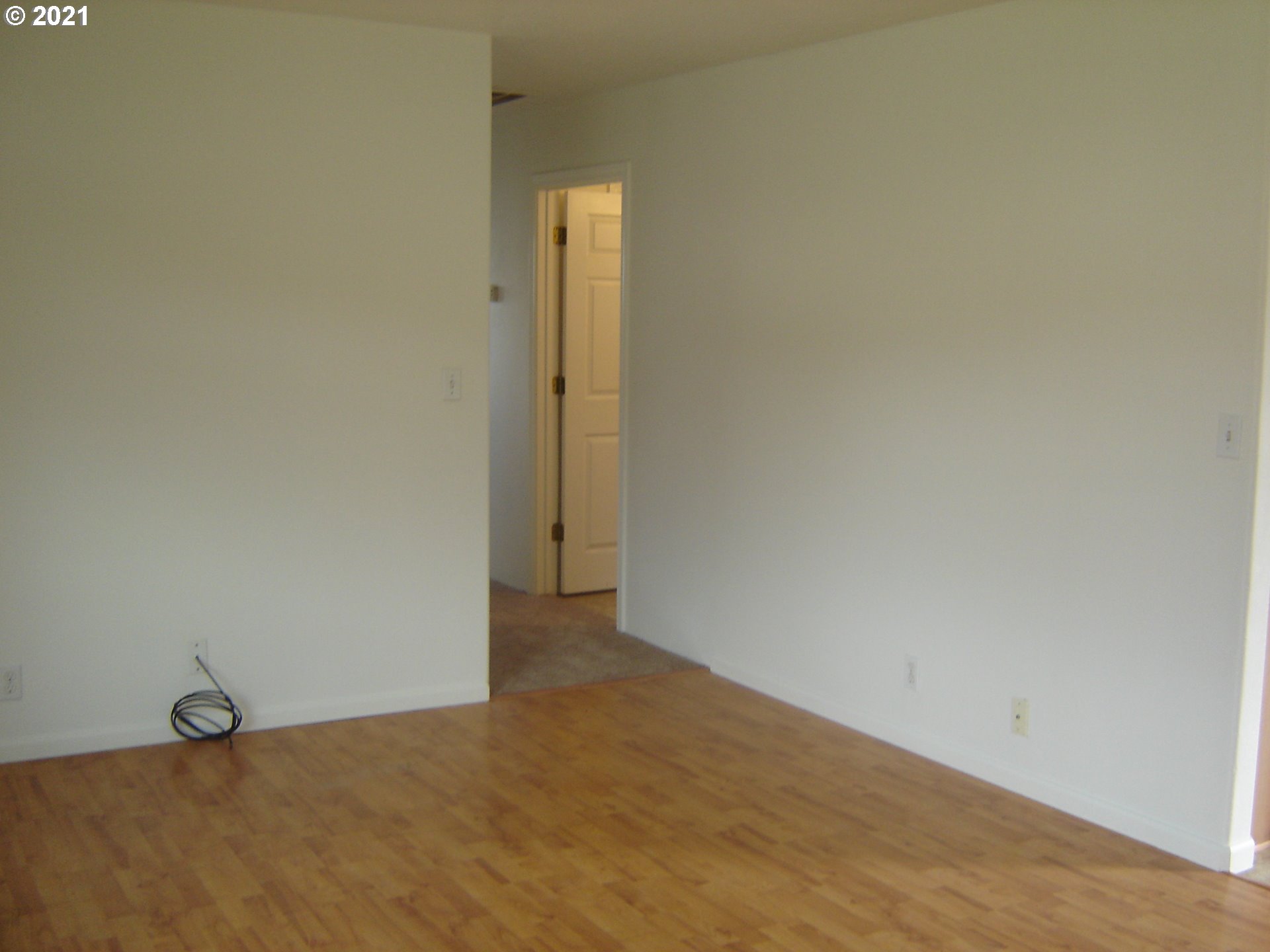 631 East 2nd Avenue Riddle, OR 97469 - Photo 4 of 18