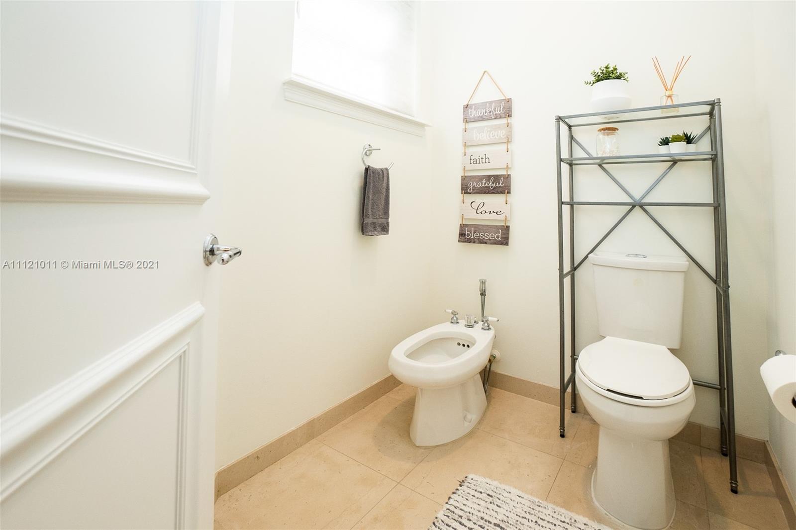 2667 Riviera Manor Weston, FL 33332 - Photo 14 of 48 Gallery Image 14