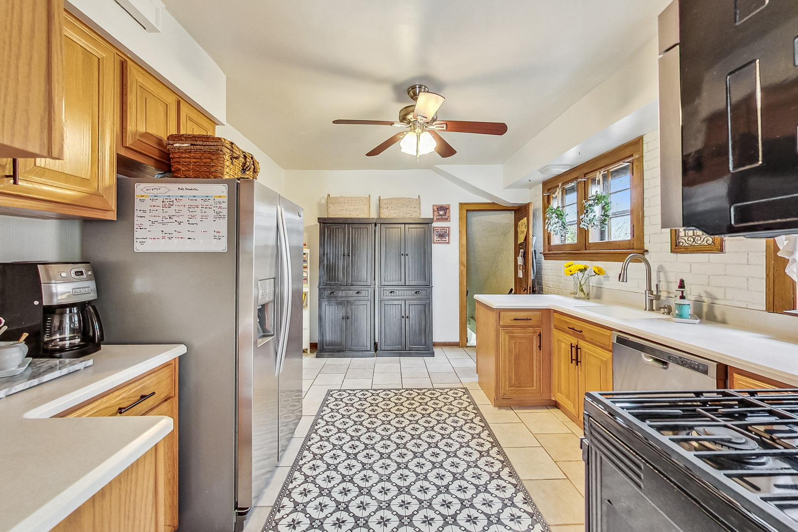 115 Gillick Street Park Ridge, IL 60068 - Photo 12 of 48 Gallery Image 12