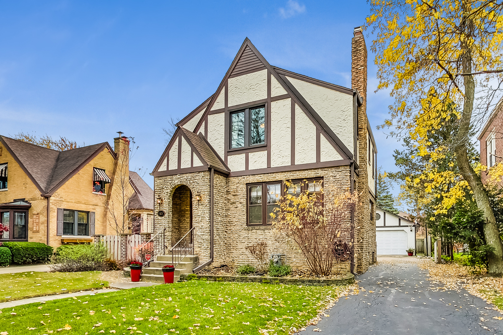 115 Gillick Street Park Ridge, IL 60068 - Photo 2 of 48 Gallery Image 2