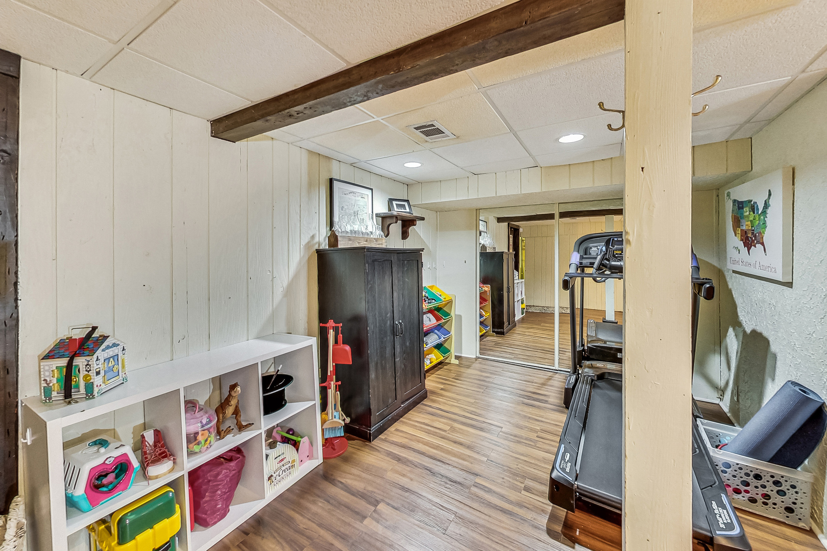 115 Gillick Street Park Ridge, IL 60068 - Photo 28 of 48 Gallery Image 28