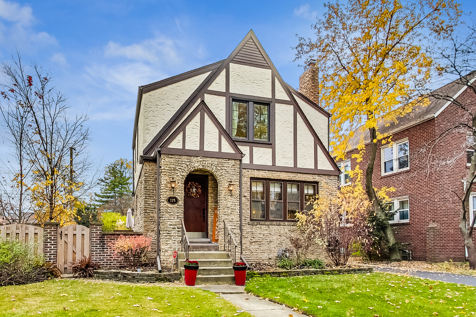 115 Gillick Street Park Ridge, IL 60068 - Photo 3 of 48 Gallery Image 3