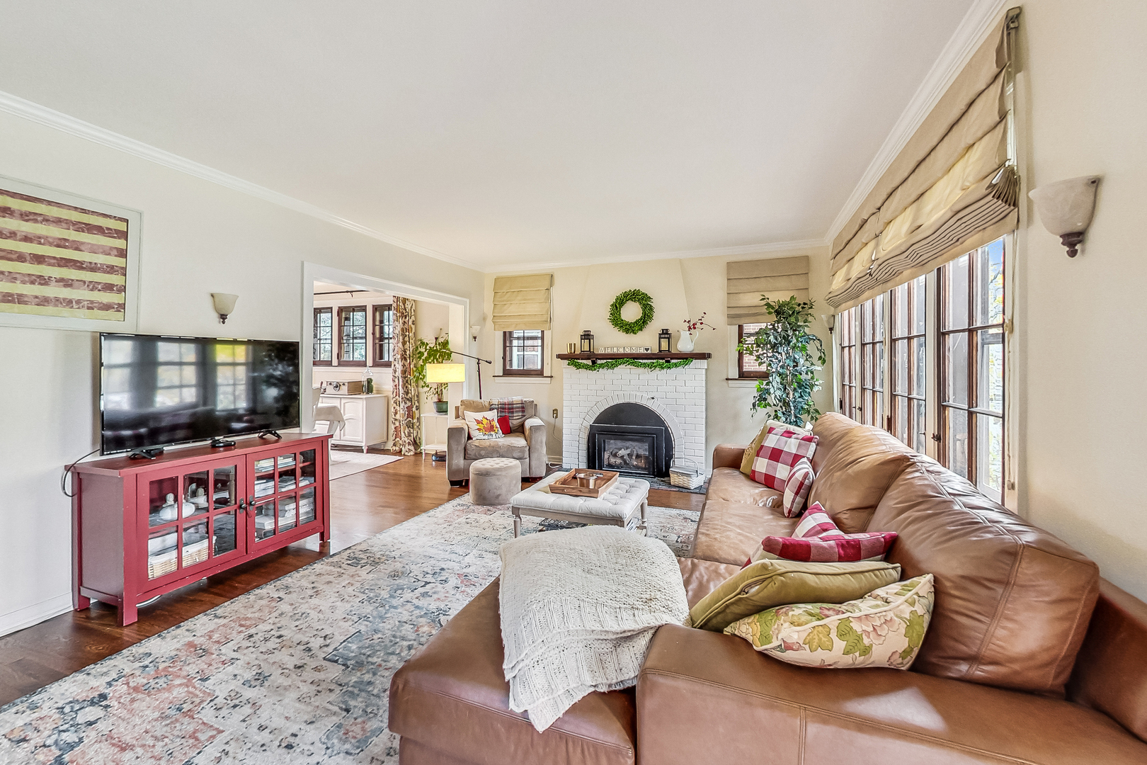 115 Gillick Street Park Ridge, IL 60068 - Photo 4 of 48 Gallery Image 4