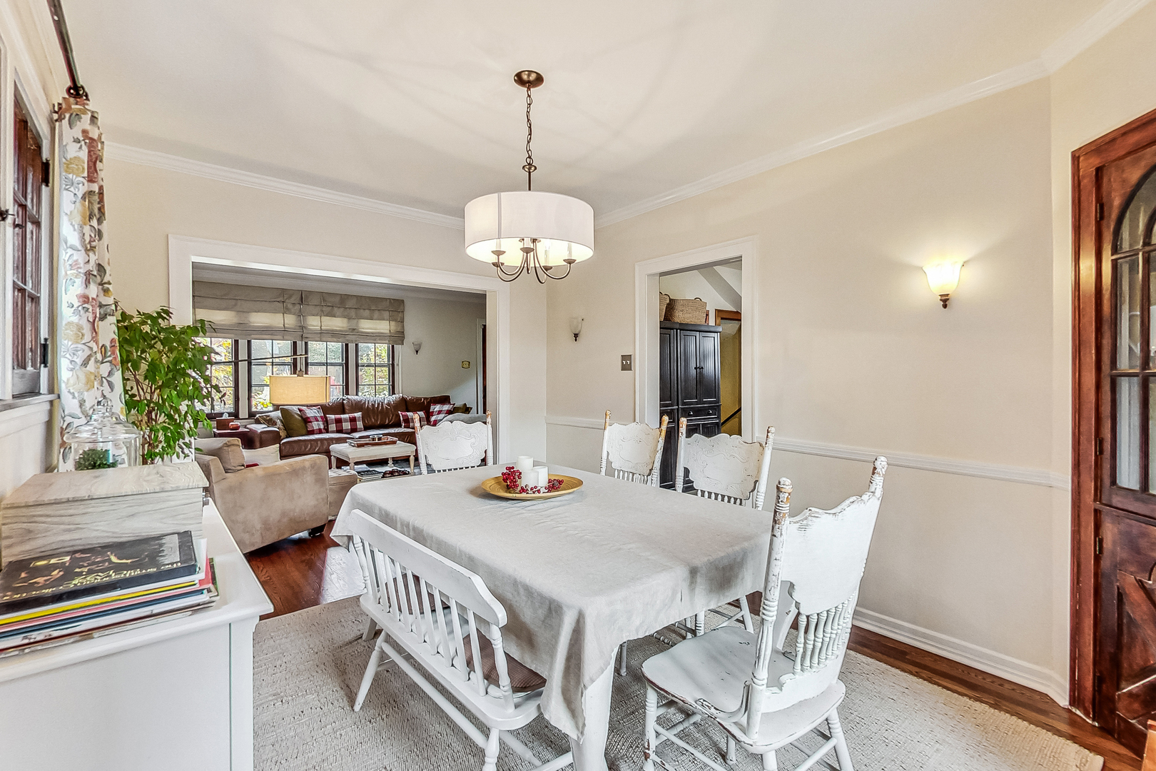 115 Gillick Street Park Ridge, IL 60068 - Photo 9 of 48 Gallery Image 9