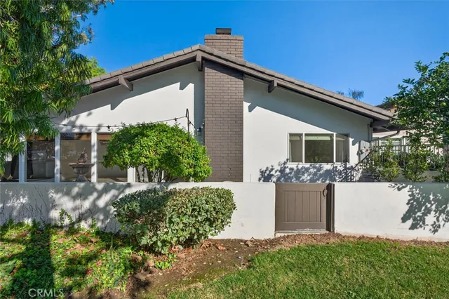 $7,300 | 401 Onda, Newport Beach, CA 92660