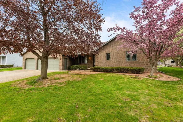$479,900 | 21 Kensington Court, Appleton, WI 54915