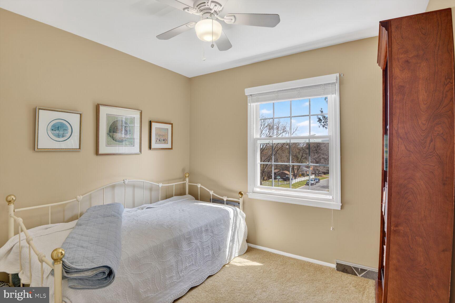 5382 View Point Court Sykesville, MD 21784 - Photo 24 of 32 a bedroom with a bed and a window