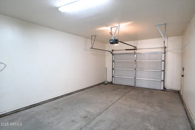 $1,250 | 15237 South Moon Valley Road, Unit A, Arizona City, AZ 85123