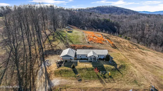 $675,000 | 1914 Pleasant Ridge Road, La Follette, TN 37766