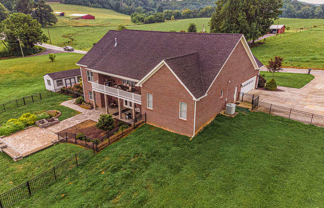 2506 Grey Ridge Road Maryville, TN 37801 - Photo 31 of 34 2506 Grey Ridge Rd Maryville-small-031-0