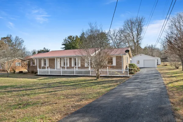 $354,900 | 215 Hill Street, Estill Springs, TN 37330