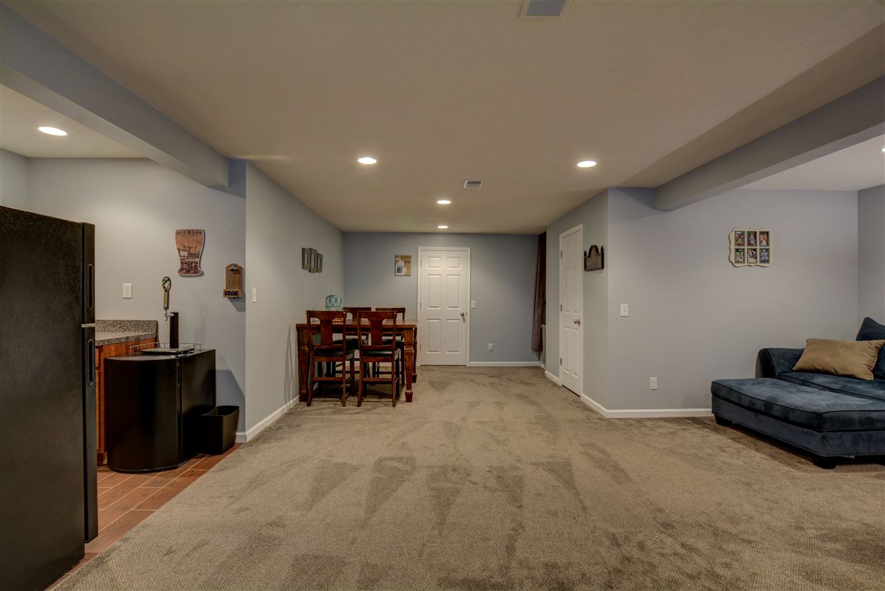 1544 Round Lake Road Interlochen, MI 49643 - Photo 34 of 40 1828550-33.JPG