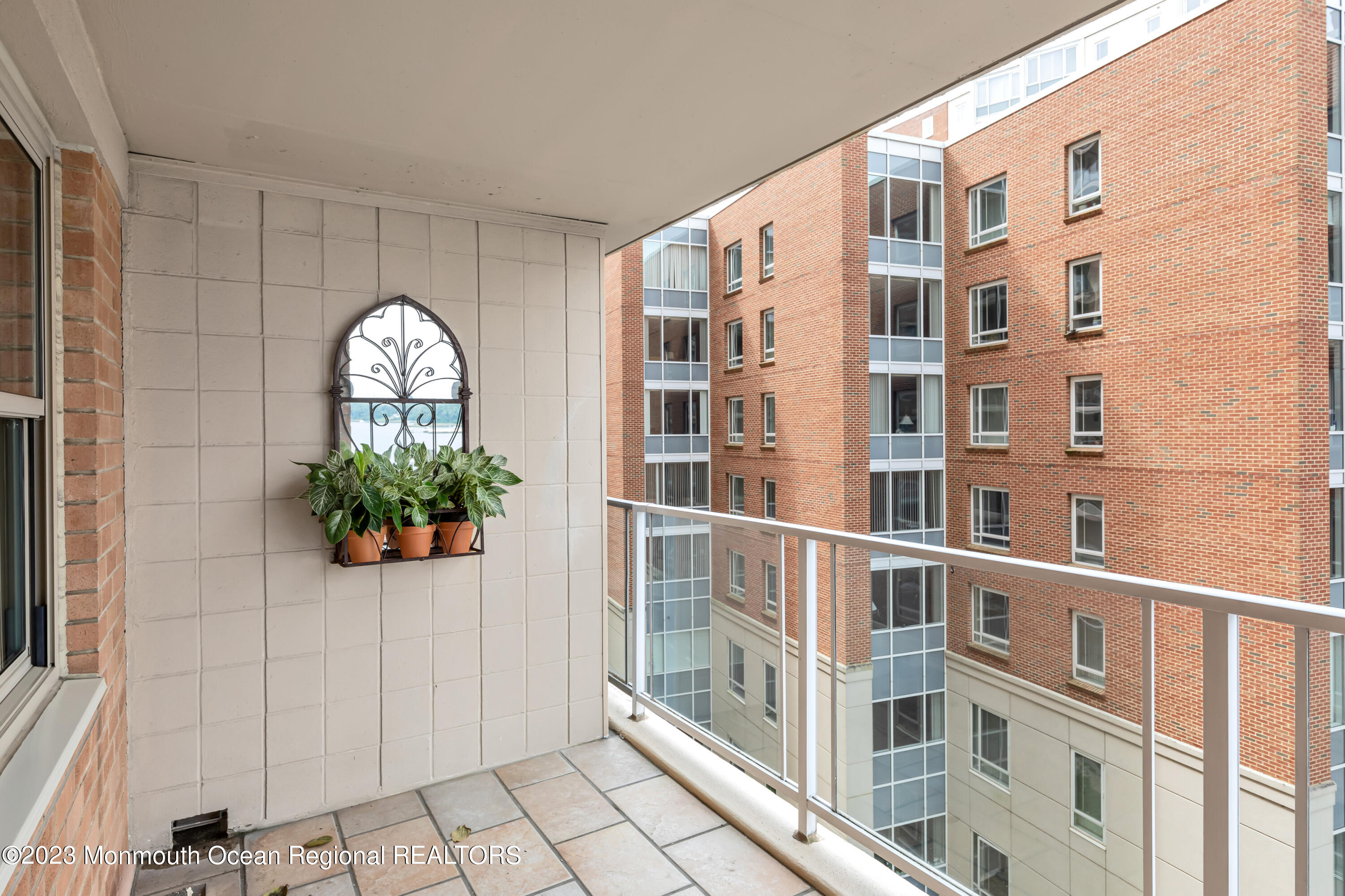 28 Riverside Avenue, Unit 2M Red Bank, NJ 07701 - Photo 15 of 31 Covered balcony