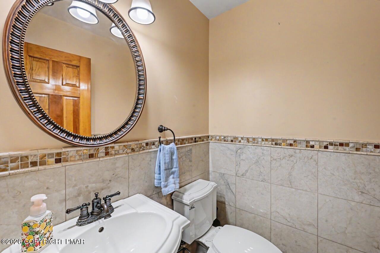 2134 Fox Run Road Stroudsburg, PA 18360 - Photo 49 of 110 2134 Fox Run photo 48